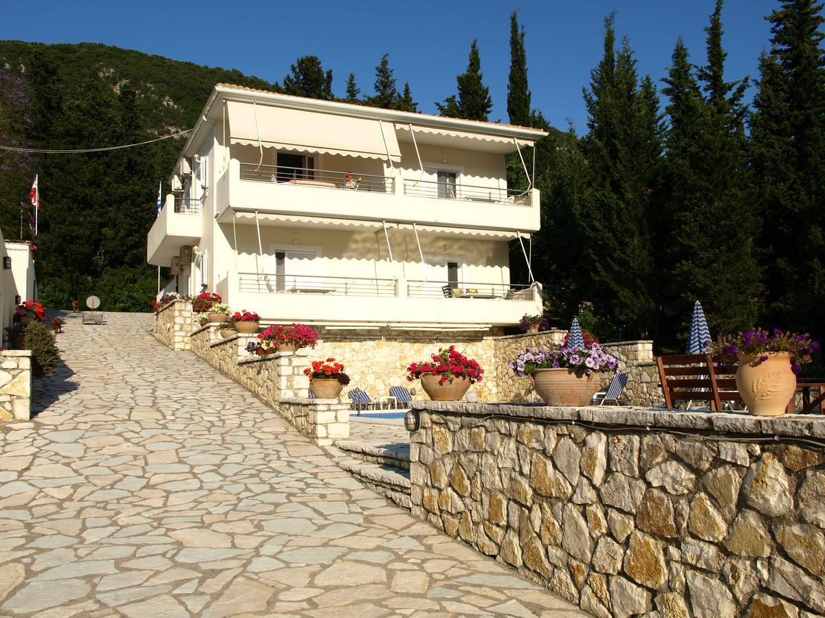 Geni Garden Apartments מראה חיצוני תמונה